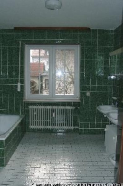 Adelzhausen Großzügige, helle 4-Zimmerwohnung in Adelzhausen mit Südbalkon! A8 nah, und doch ruhig. Wohnung mieten