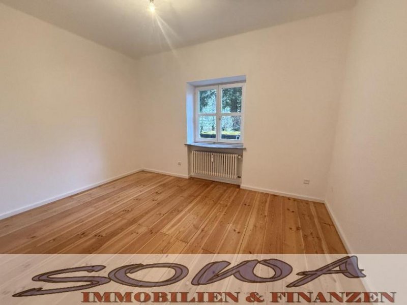 Ehekirchen Schöne 2 Zimmer Erdgeschoss Wohnung mit Balkon und Carport Stellplatz in Ehekirchen - Ein Objekt von Ihrem Immobilienpartner