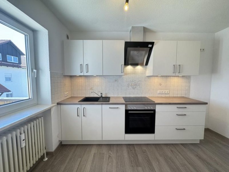 Bad Wörishofen Sonnige Wohlfühlwohnung mit großem Eckbalkon, neuer Einbauküche und Garage Wohnung mieten