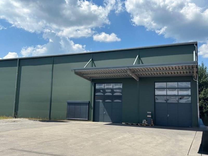 Leutkirch im Allgäu Attraktive, neuwertige Gewerbehalle mit Büroräumen und sehr guter Infrastruktur in Leutkirch i.A. Gewerbe mieten
