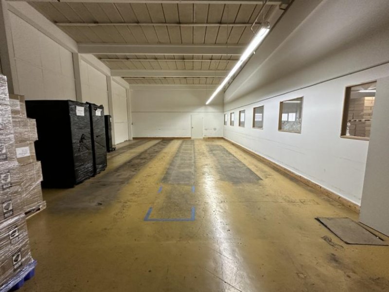 Leutkirch im Allgäu Attraktive Produktions-/Lagerhalle mit sehr guter Infrastruktur in Leutkirch i.A. mit ca. 1.860 m² Gewerbe mieten