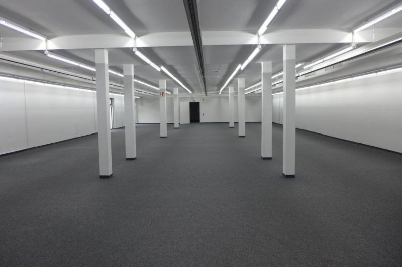 Leutkirch im Allgäu Großes Einzelhandels-, Büro- oder Praxisfläche in Top-Lage von Leutkirch ab 2027 zu vermieten. Gewerbe mieten