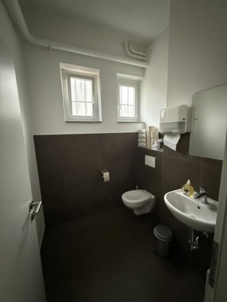 Leutkirch im Allgäu Großes Einzelhandels-, Büro- oder Praxisfläche in Top-Lage von Leutkirch ab 2027 zu vermieten. Gewerbe mieten