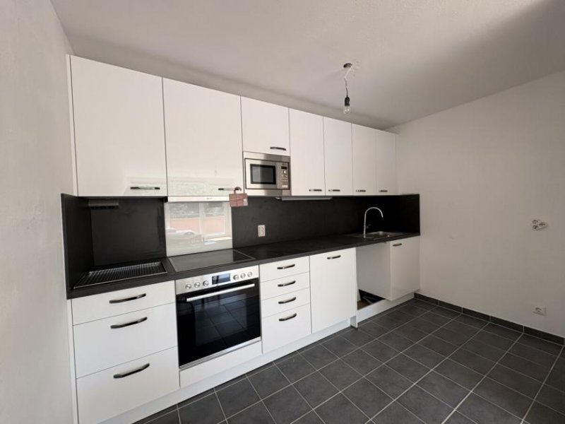 Leutkirch im Allgäu Helle 2-Zimmer-Wohnung mit neuwertiger Einbauküche, Balkon und traumhafter Aussicht Wohnung mieten