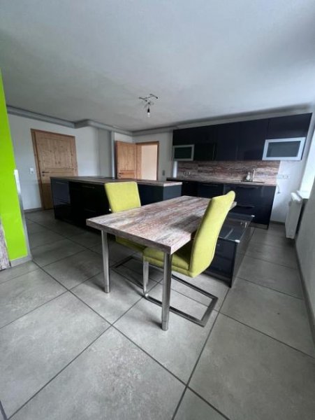 Leutkirch im Allgäu Hochwertige 4,5-Zi-Whg (bei Bedarf 5,5-Zi) in idyllischer Dorflage mit herrlichem Ausblick & Balkon Wohnung mieten