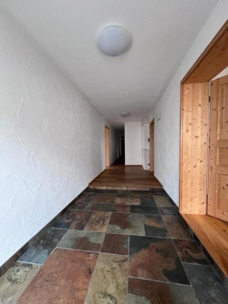 Leutkirch im Allgäu Hochwertige 4,5-Zi-Whg (bei Bedarf 5,5-Zi) in idyllischer Dorflage mit herrlichem Ausblick & Balkon Wohnung mieten