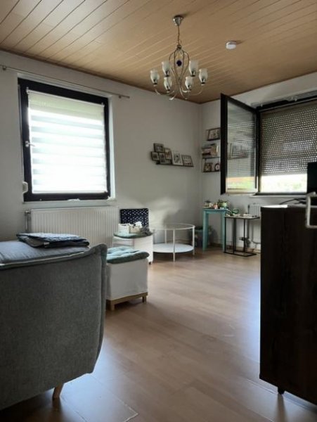 Giengen an der Brenz 4 Zi. Whg.im 3 Fam.Haus mit Gartennutzung zur Miete im 1.OG in Giengen a.d.Brenz Wohnung mieten