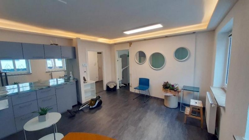 Nürnberg Kosmetikstudio- gute Innenstadtlage, Parken direkt vor der Türe - 90402 Nürnberg St. Lorenz Gewerbe mieten