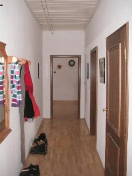 Nürnberg N-St. Lorenz: 3-Zi-Whg. (1. OG oh. Lift), Tageslichtbad, Stellplatz optional - mitten in der Altstadt Wohnung mieten