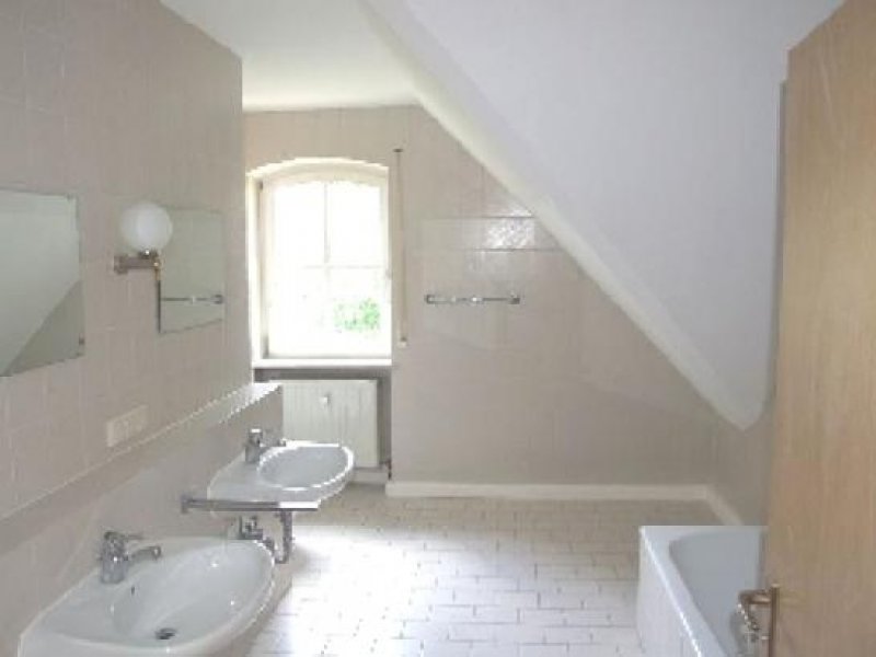 Nürnberg Stein (OT Gutzberg) - 15 Min. n. N! 3-Zi-Whg., Loggia, Gartenmitnutzung, idyllisch im Grünen Wohnung mieten