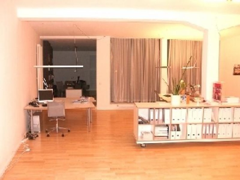 Nürnberg N-Rosenau: Loft (1. OG oh. Lift), BESTLAGE, Parkett,WOHNEN + ARBEITEN mögl., Stellplatz Gewerbe mieten