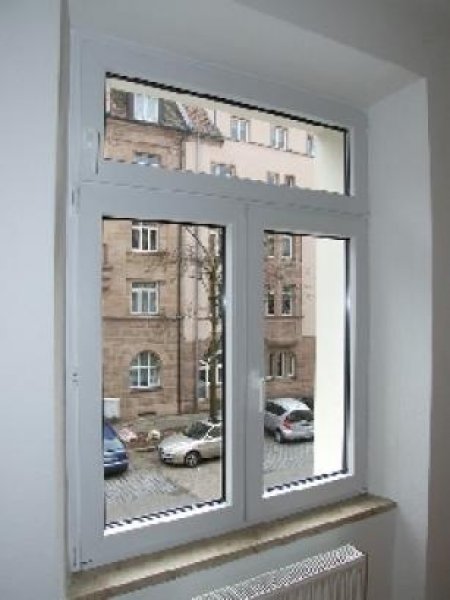 Nürnberg N-Bleiweiß: 3-Zi-Whg. (1. OG oh. Lift), Parkett, Küchenzeile, Bad mit Dusche, Balkon Wohnung mieten