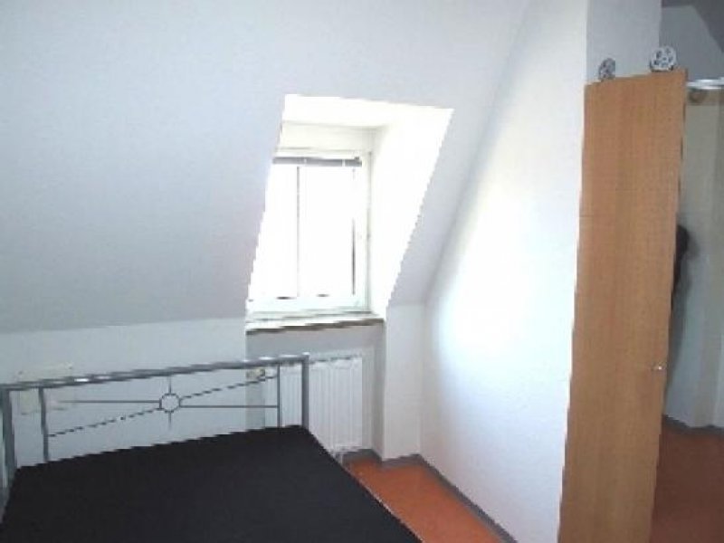 Nürnberg N-St. Peter: 2-Zi-Whg. (4. OG mit Lift/A504), MÖBLIERT, EBK, Bad mit Badewanne Wohnung mieten