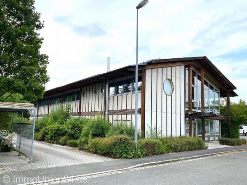 Wendelstein Repräsentative 880 qm Gewerbeimmobilie – vielseitig nutzbar und verkehrsgünstig gelegen Gewerbe mieten