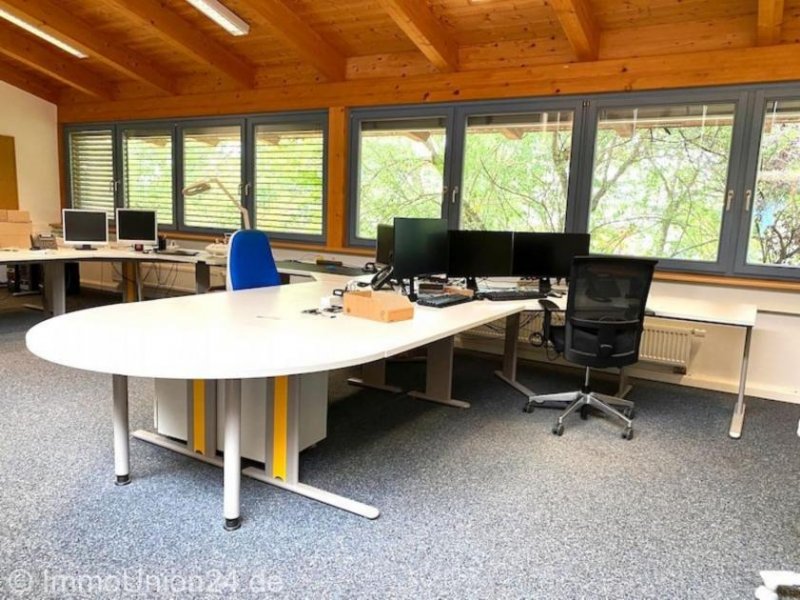 Wendelstein Repräsentative 880 qm Gewerbeimmobilie auch teilbar– vielseitig nutzbar und verkehrsgünstig gelegen Gewerbe mieten