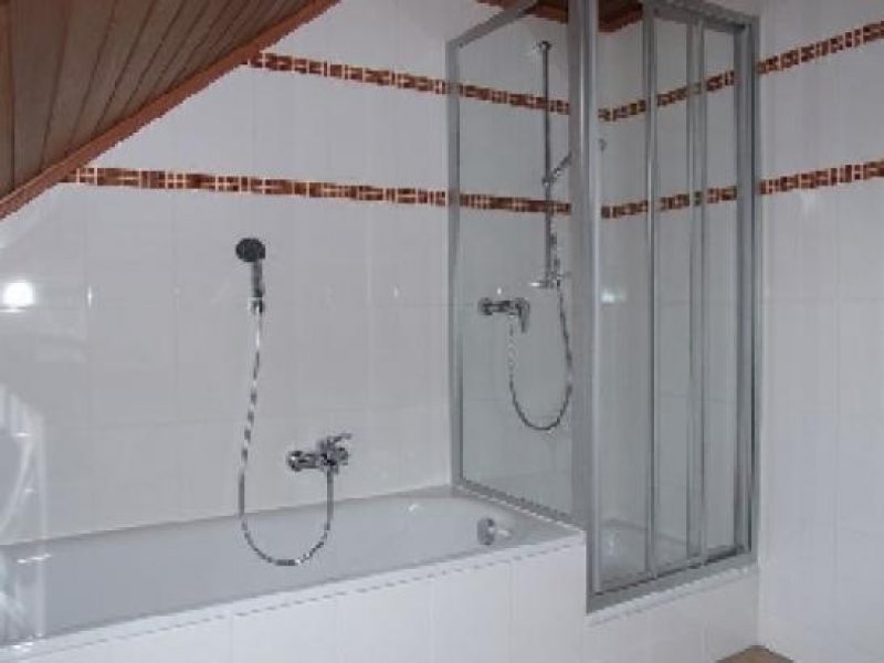 Wendelstein Wendelstein: 5-Zi-Whg. (2. OG oh. Lift), Parkett, EBK, großer Balkon mit Blick ins Grüne Wohnung mieten