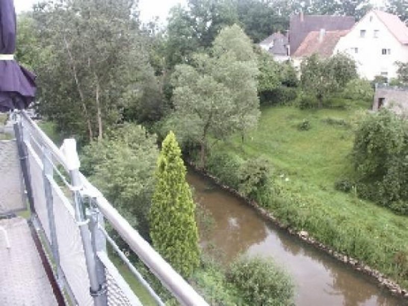 Wendelstein Wendelstein: 5-Zi-Whg. (2. OG oh. Lift), Parkett, EBK, großer Balkon mit Blick ins Grüne Wohnung mieten