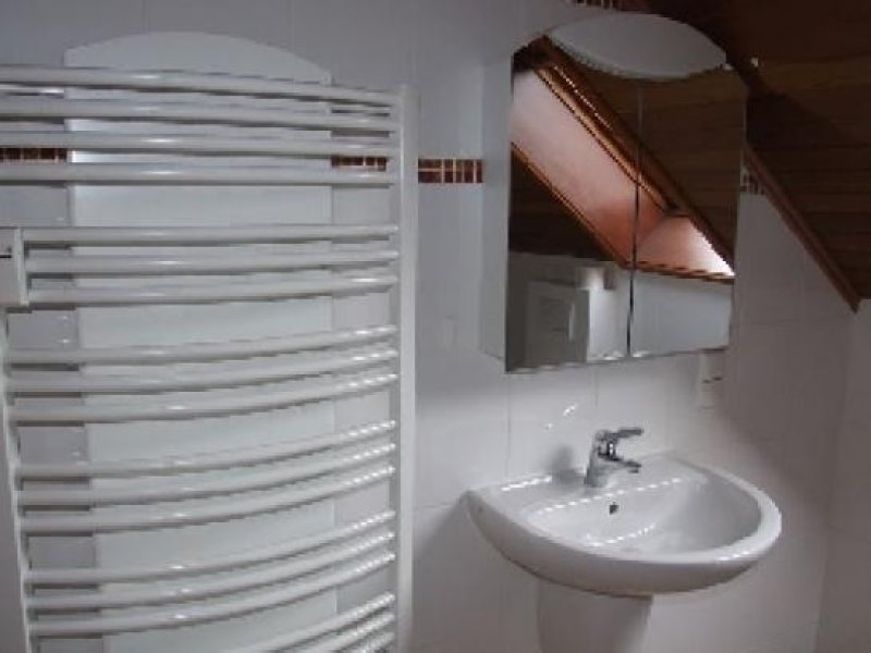 Wendelstein Wendelstein: 5-Zi-Whg. (2. OG oh. Lift), Parkett, EBK, großer Balkon mit Blick ins Grüne Wohnung mieten