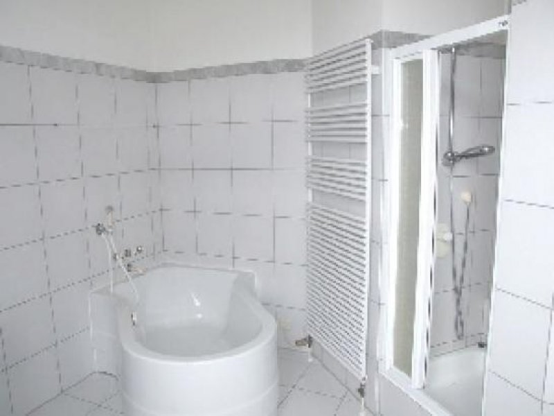 Wendelstein Wendelstein: 5,5-Zi-Galerie-Whg.(1. OG m. Lift),EBK,exkl. Bad,Sauna,Doppelgarage, Blick ins Grüne Wohnung mieten