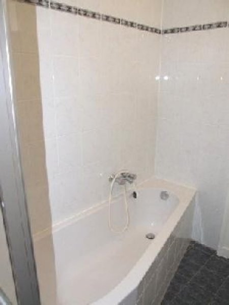 Fürth (Innenstadt) FÜ-Bestlage: 5-Zi-Jugendstiletage(3. OG),Parkett,Stuck,Bad m. Badewanne,Dusche, Balkon Wohnung mieten