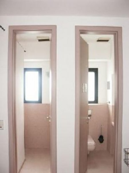 Fürth FÜ: 3-Zi.-Büro (1. OG), exklusive Ausstattung, Parkett, bis zu 10 Stellplätze möglich Gewerbe mieten