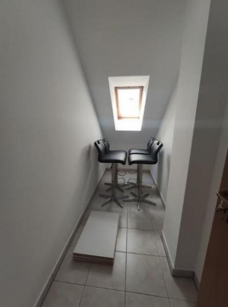 Erlangen 3 Zi. Wohnung (Nr. 6) im DG (2. OG) mit Balkon und Garage Wohnung mieten