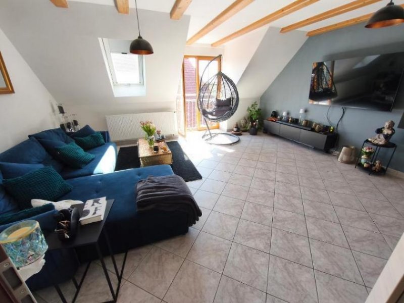Höchstadt an der Aisch 4 Zi. Wohnung in DG / Galerie mit Garten (auf Wunsch), Balkon und Garage in Höchstadt OT Wohnung mieten