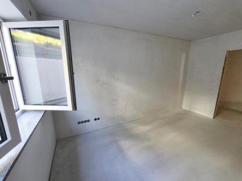 Adelsdorf (Landkreis Erlangen-Höchstadt) 4 Zi. Neubauwohnung (Nr. 3) im EG mit Balkon Wohnung mieten