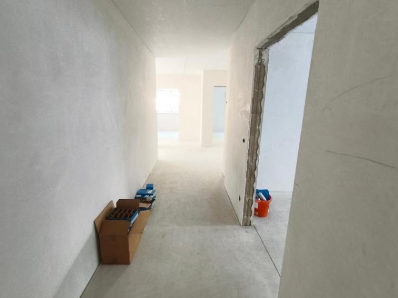Adelsdorf (Landkreis Erlangen-Höchstadt) 4 Zi. Wohnung (Nr. 3) im EG mit Balkon Wohnung mieten