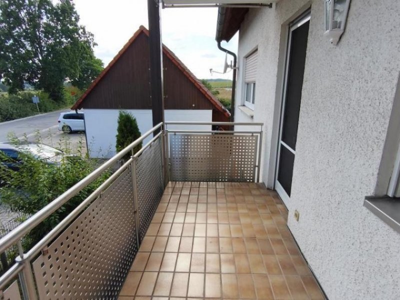 Adelsdorf (Landkreis Erlangen-Höchstadt) Ortsrandlage -3 Zi. Wohnung im EG mit Garage, Keller und Garten (auf Wunsch) Wohnung mieten