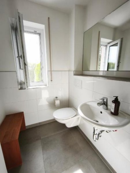 Heroldsbach 3 Zi. Wohnung (möbliert) im EG mit Terrasse, Carport und Stellplatz Wohnung mieten