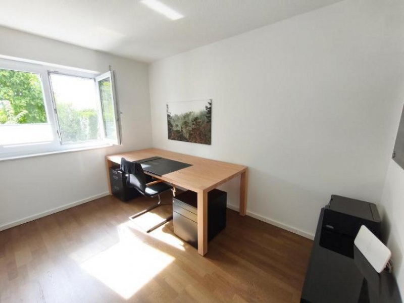 Heroldsbach 3 Zi. Wohnung (möbliert) im EG mit Terrasse, Carport und Stellplatz Wohnung mieten