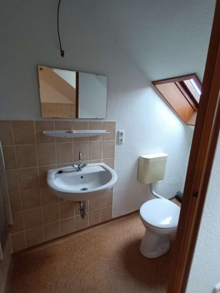 Hof H-41002 - Dachgeschosswohnung mit Einbauküche im Stadtzentrum Wohnung mieten