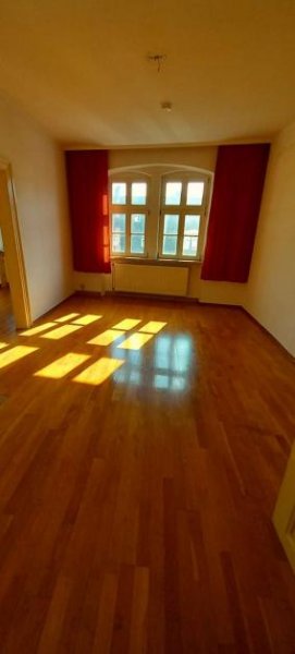 Hof H-43015 - Stilvolle 3-Zimmer-Altbauwohnung mit Einbauküche im Stadtzentrum von Hof Wohnung mieten