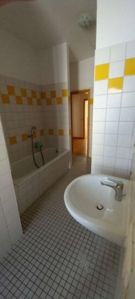 Hof H-43016 - Großzügige, modernisierte Altbauwohnung in der Ludwigstraße Wohnung mieten