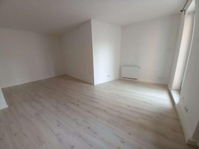 Hof H-53156 - Wohnung mit toller Dachterrasse im Stadtzentrum Wohnung mieten