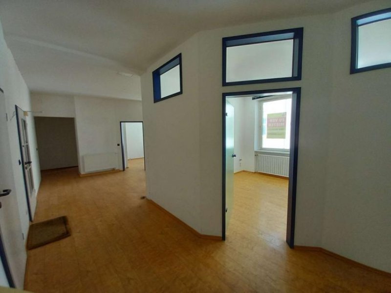 Hof H-58110 - Büro/Praxis im Zentrum - Gestaltung nach Mieterwunsch Gewerbe mieten