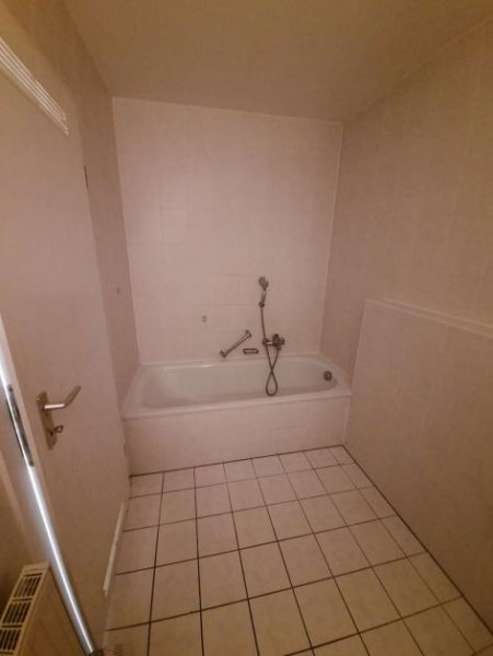 Hof H-52162 - 2-Zimmer-Wohnung mit Balkon am Vogelherd Wohnung mieten