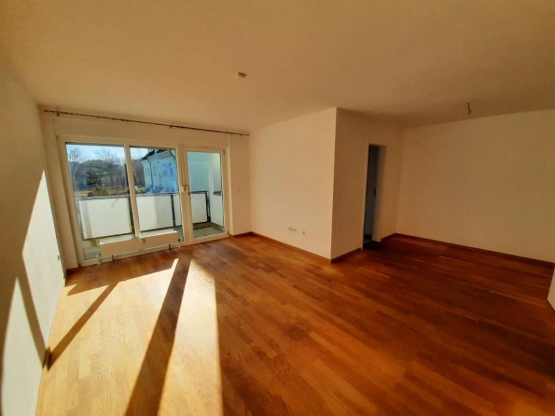 Hof H-52162 - 2-Zimmer-Wohnung mit Balkon am Vogelherd Wohnung mieten