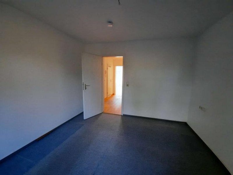 Hof H-52162 - 2-Zimmer-Wohnung mit Balkon am Vogelherd Wohnung mieten