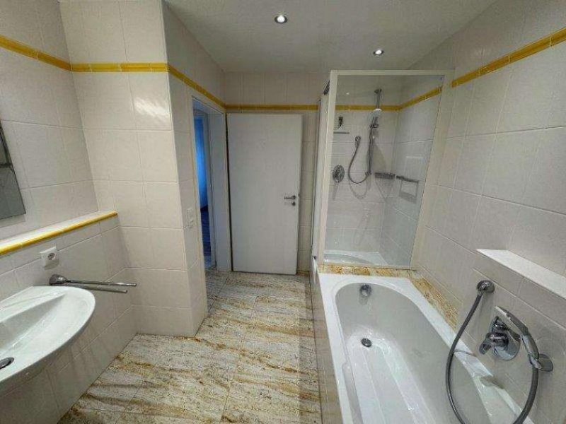 Hof H-53161 - Moderne Wohnung mit Loggia am Bismarckturm Wohnung mieten