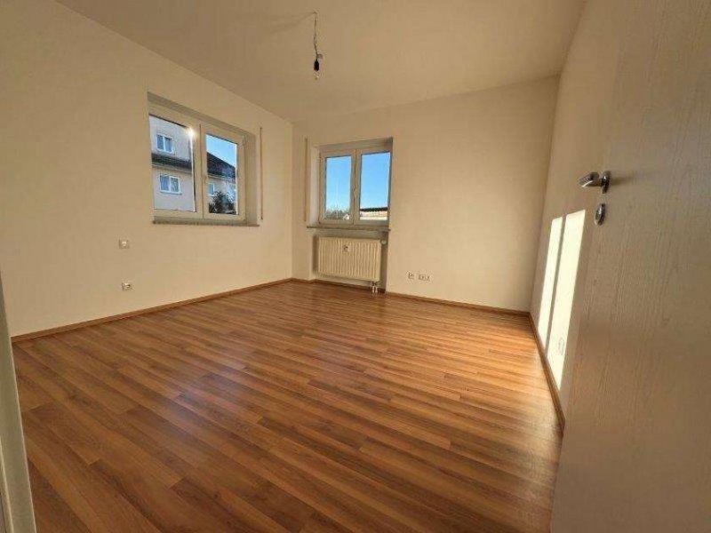 Hof H-53161 - Moderne Wohnung mit Loggia am Bismarckturm Wohnung mieten