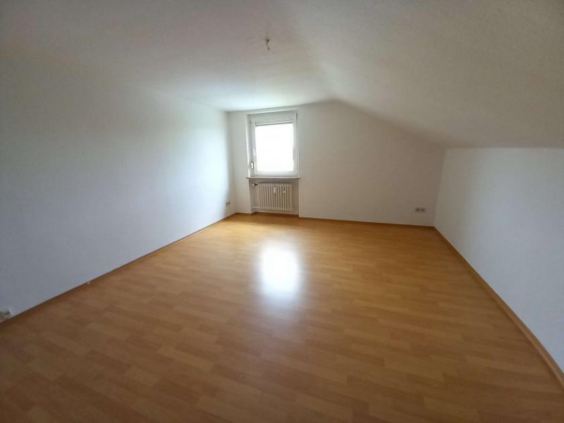 Hof H-43017 - Moschendorf: 3-Zi.-Wohnung mit Einbauküche Wohnung mieten