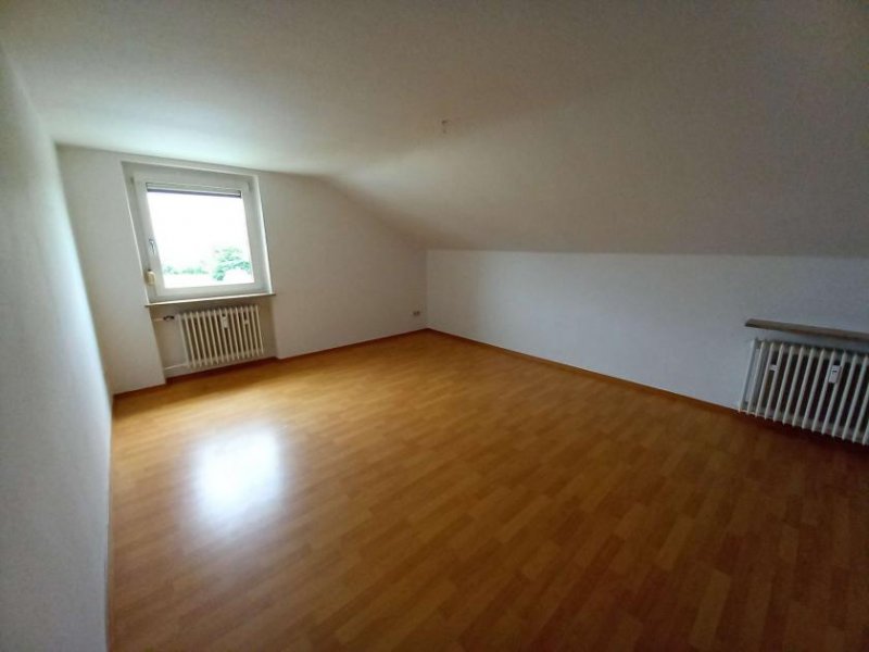 Hof H-43017 - Moschendorf: 3-Zi.-Wohnung mit Einbauküche Wohnung mieten