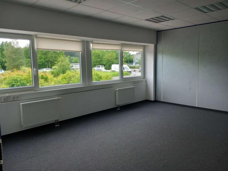Hof H-58200 - Kleines Büro mit vielen Möglichkeiten Gewerbe mieten