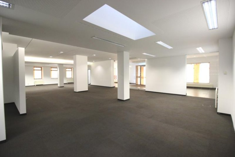 Kulmbach Tolle Gewerberäume in der Stadtmitte!
Ihre Praxis oder Kanzlei? Gewerbe mieten