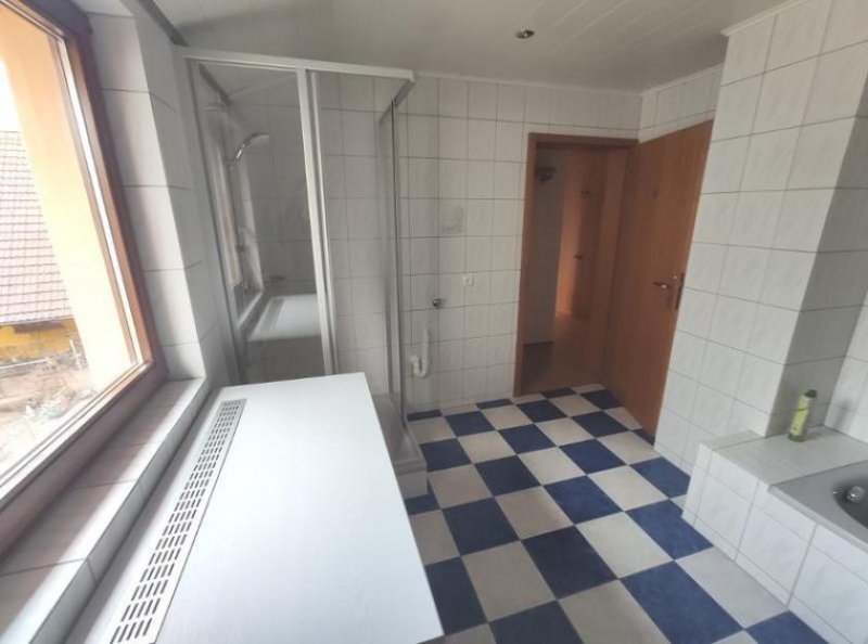 Mühlhausen (Landkreis Erlangen-Höchstadt) 2 Zi. Wohnung im 1.OG mit Balkon und Garage Wohnung mieten