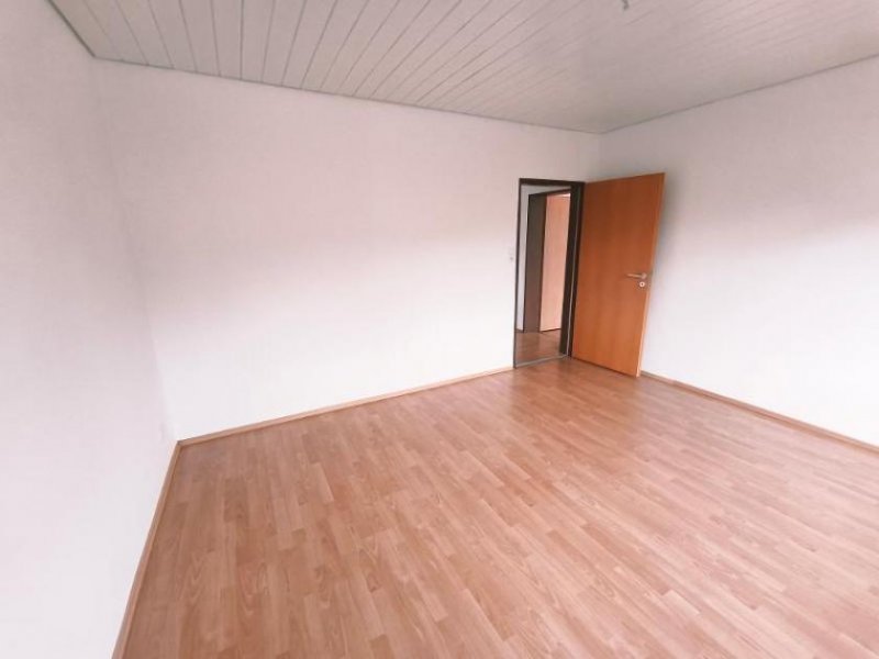 Pommersfelden 2 Zi. EG Wohnung mit Balkon Wohnung mieten