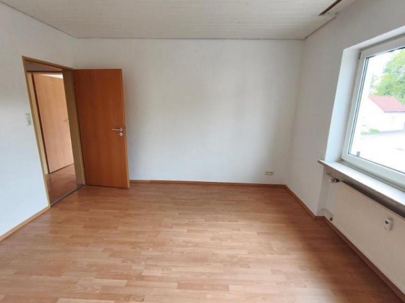 Pommersfelden 2 Zi. EG Wohnung mit Balkon Wohnung mieten