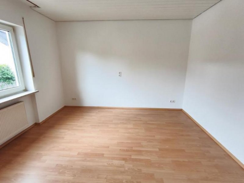Pommersfelden 2 Zi. EG Wohnung mit Balkon Wohnung mieten